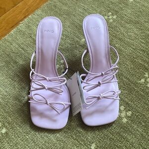 NWT Pink sandals with bows